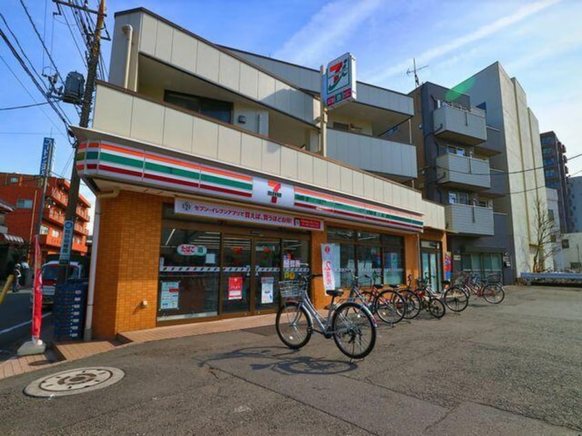 セブンイレブン(コンビニ)まで45m クレストＩＮＯ