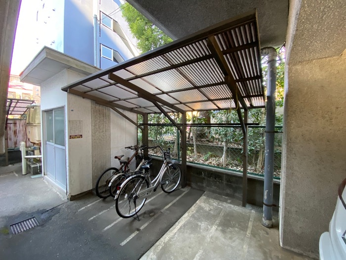 駐輪場 プラムハイツ