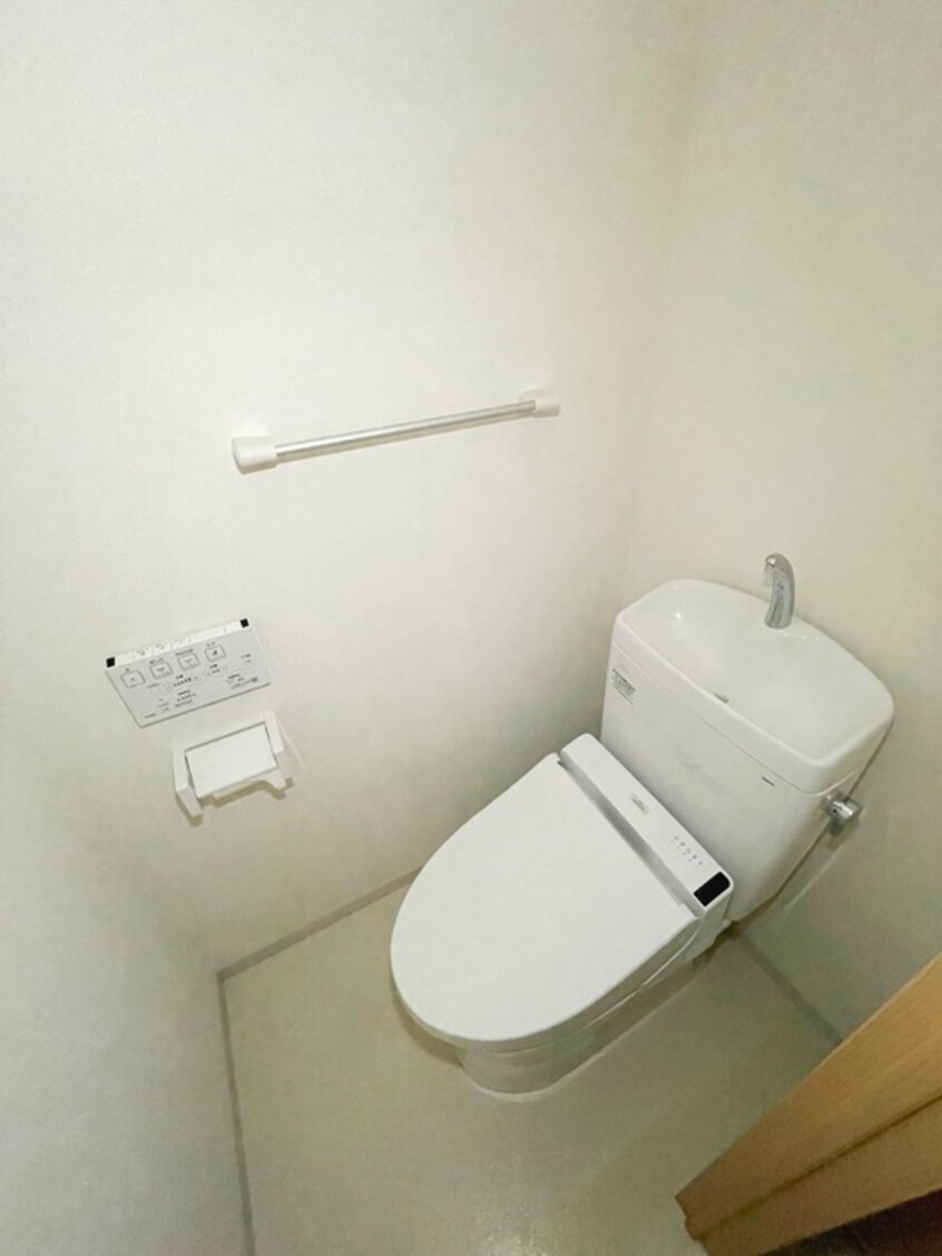 トイレ ﾒｿﾞﾝ･ﾄﾞ･ﾃｨｰｸﾞﾙⅤ