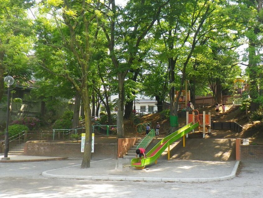 駒繋公園(公園)まで450m ハイツヤナギ