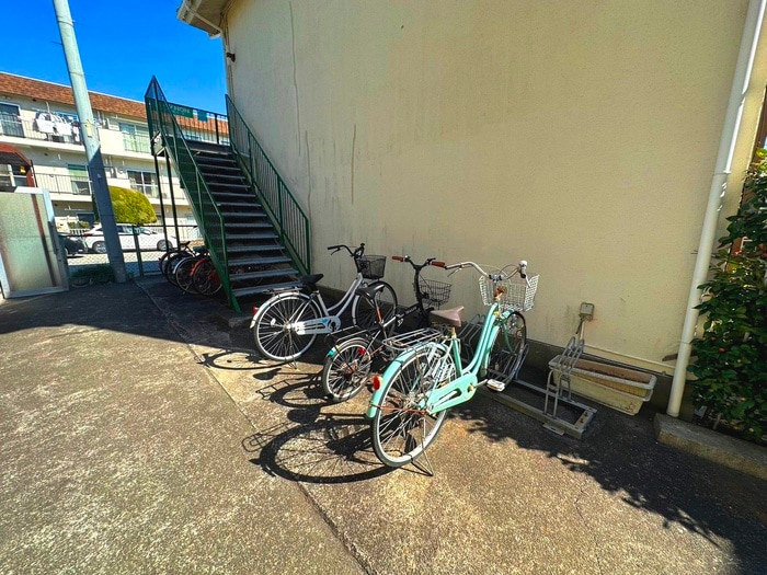 駐輪場 ハイツ　ノン
