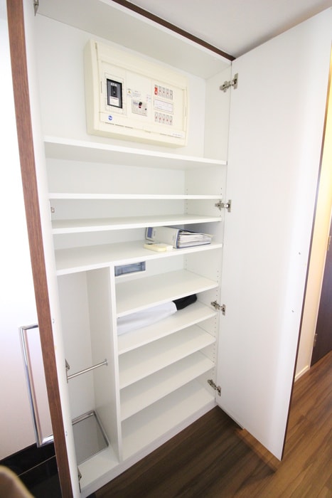 靴箱 コンフォリア東中野ＤＥＵＸ