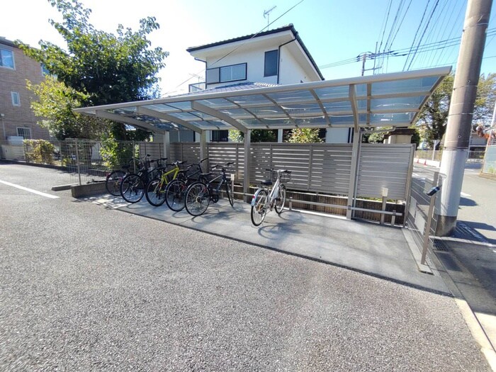 駐輪場 メルベーユ