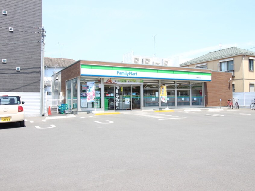 ファミリーマート　相模原矢部店(コンビニ)まで300m メルベーユ