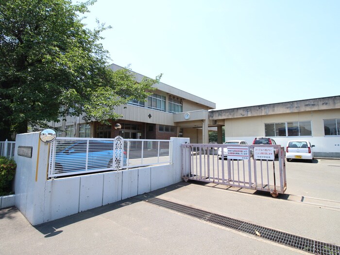 相模原市立中央中学校(中学校/中等教育学校)まで654m メルベーユ