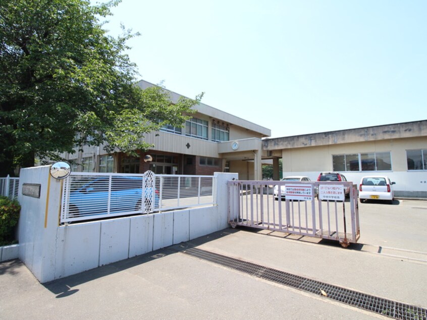 相模原市立中央中学校(中学校/中等教育学校)まで654m メルベーユ