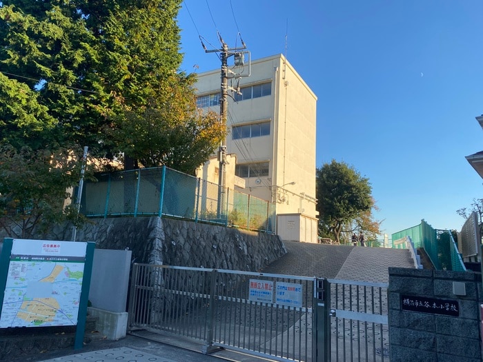 谷本中学校(中学校/中等教育学校)まで450m 藤が丘１１号棟