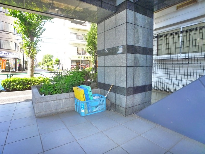 その他 トライアングル綾瀬