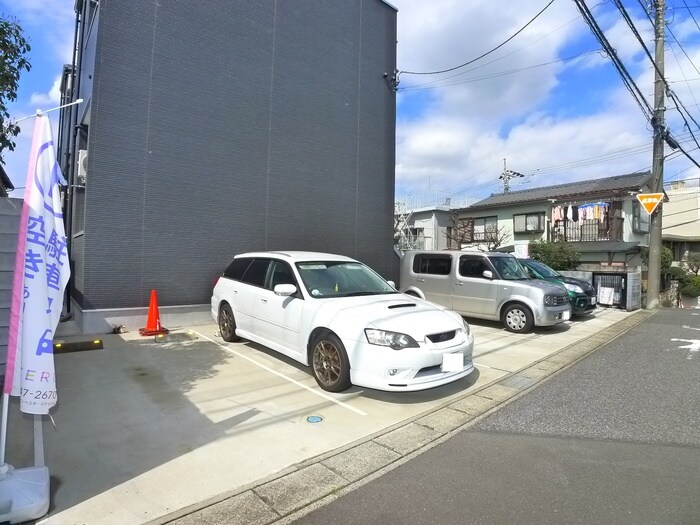 駐車場 ヒルハイツ上本郷