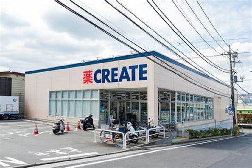 クリエイトSD(ドラッグストア)まで303m ﾀﾞｲﾕｰ３８番館
