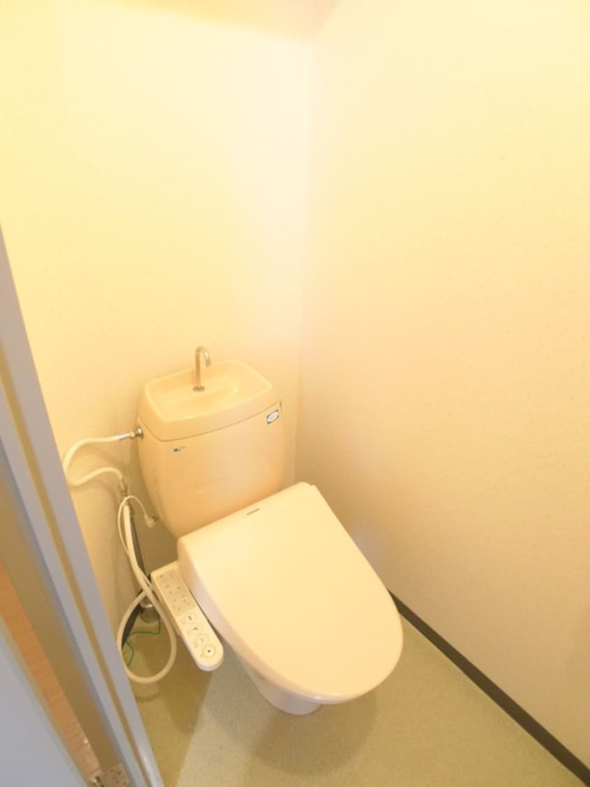 トイレ ケン・フラット