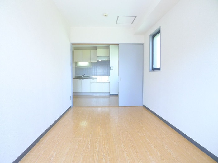 居室 ケン・フラット