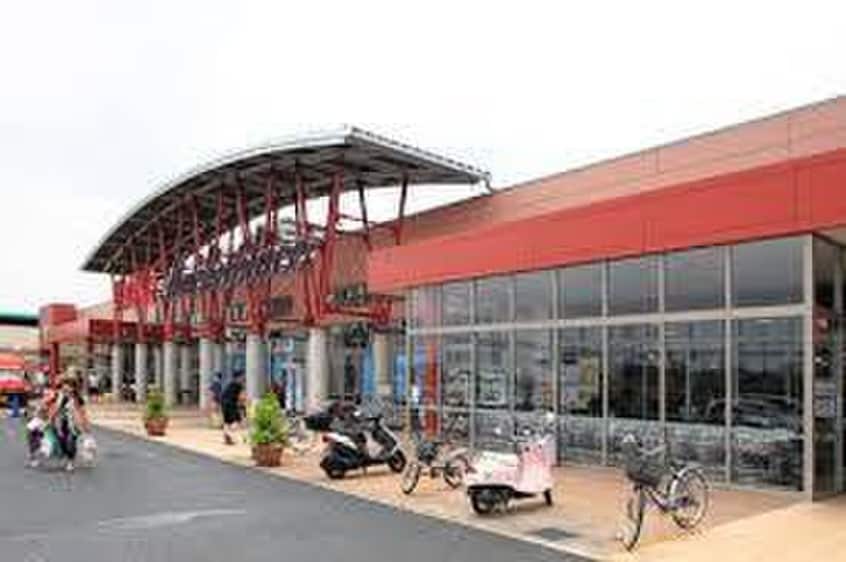 ウニクス南古谷(ショッピングセンター/アウトレットモール)まで1600m サニーコートⅡ