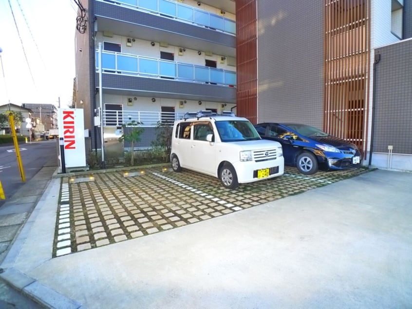 駐車場 リブリ・シェーヌ