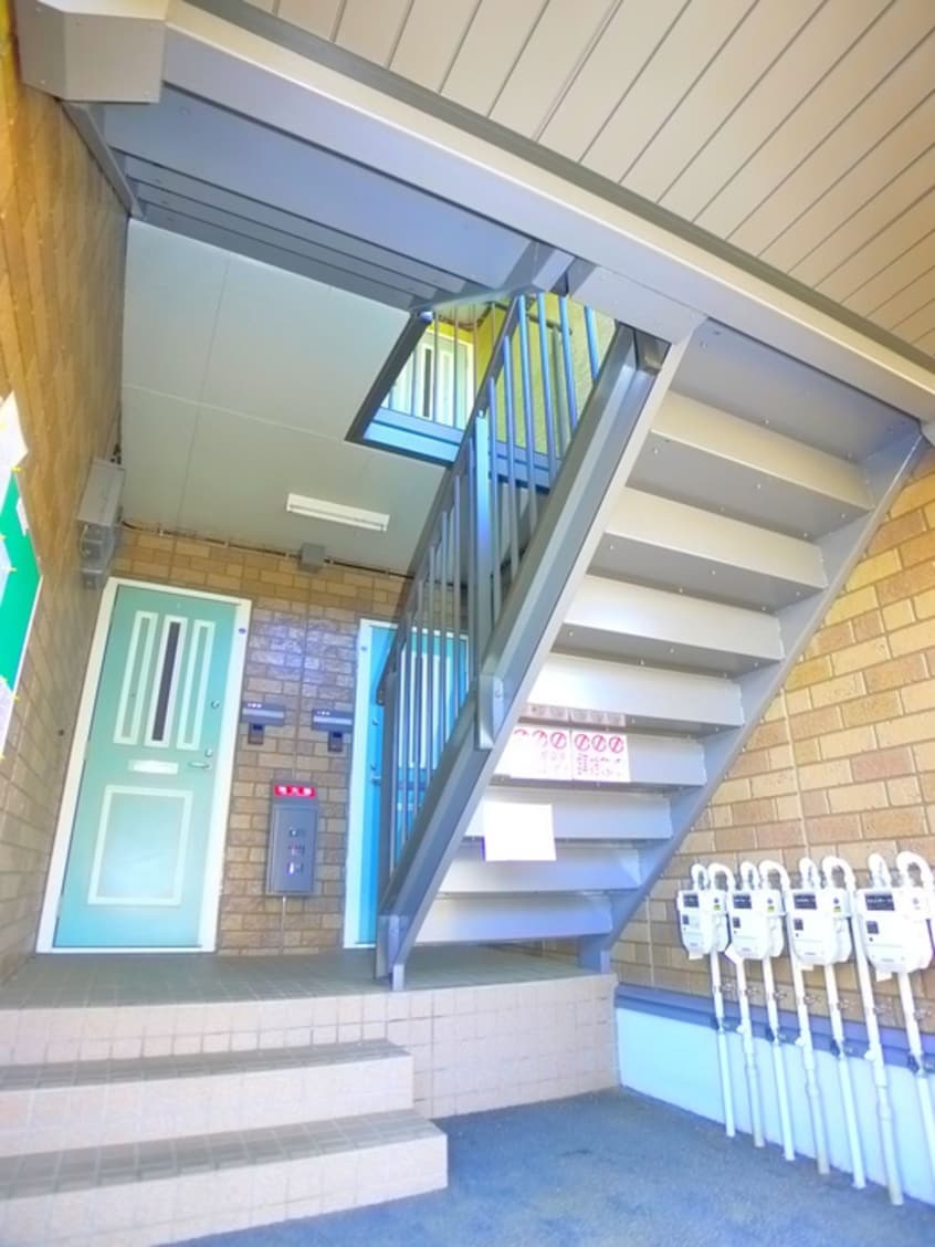 エントランス部分 フロ－ラルコ－ト