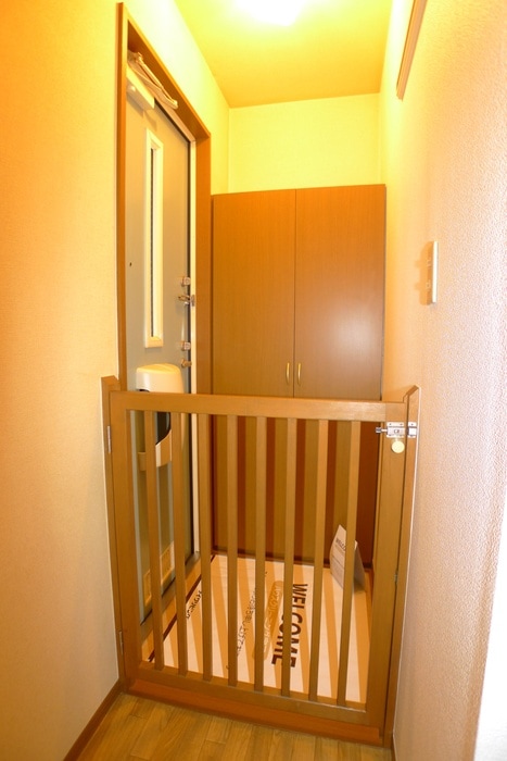 玄関 フロ－ラルコ－ト