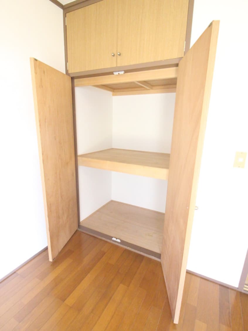 収納 第２こみねハイツ