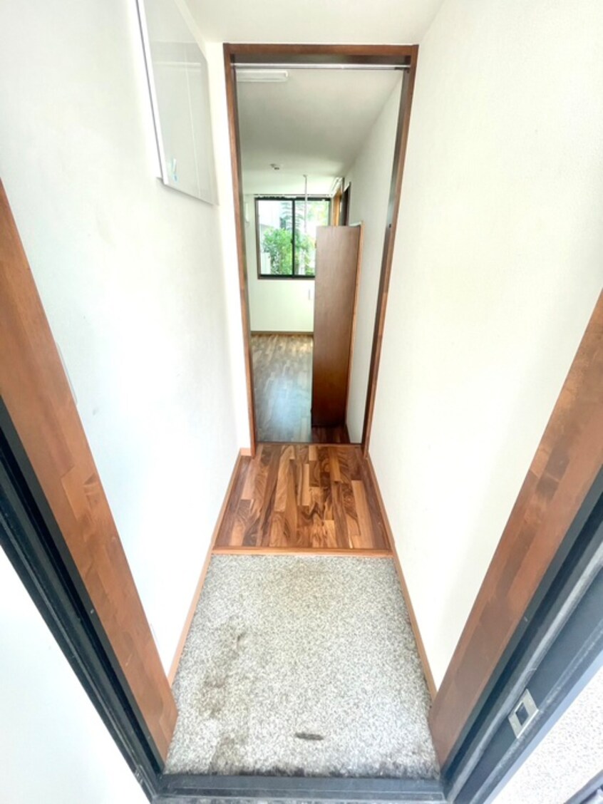 玄関 TSUBAKIテラス