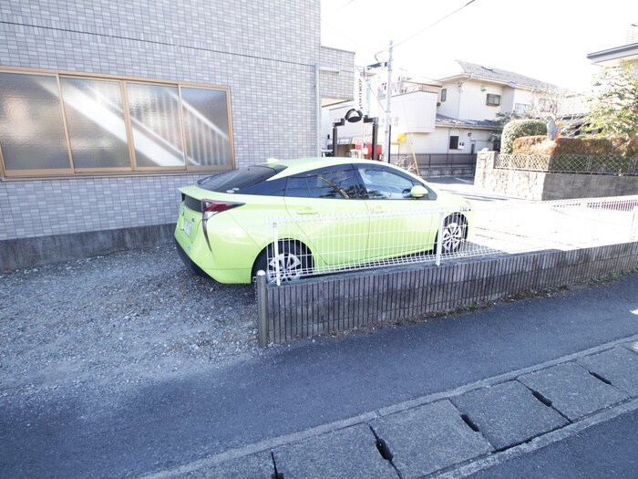 駐車場 ヴィラ・フィオーレ