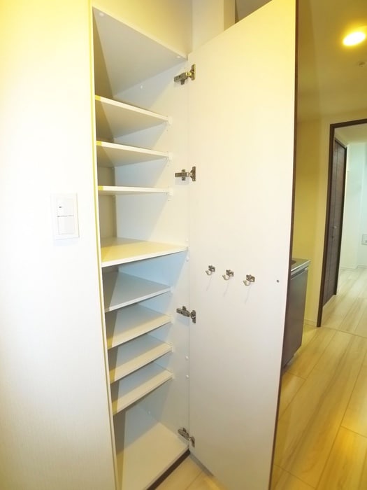 靴箱 サムティレジデンス市川