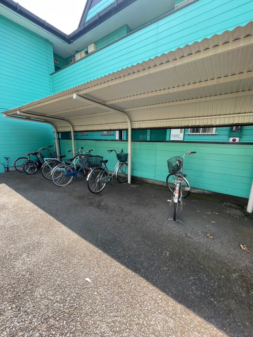 駐輪場 パームハイツ
