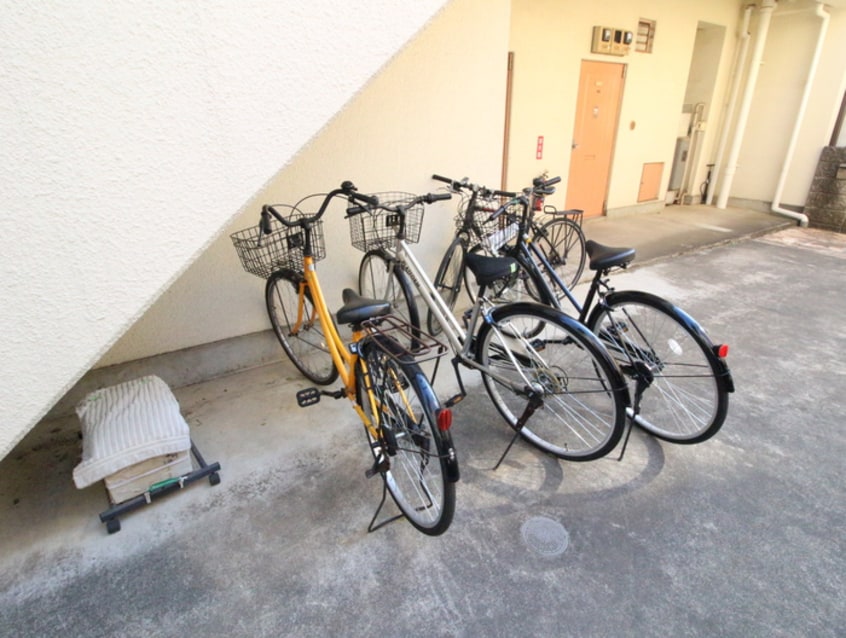 駐輪場 大久保ハイツ