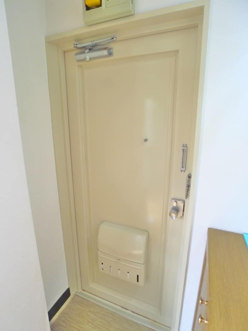 玄関 クロノス香取