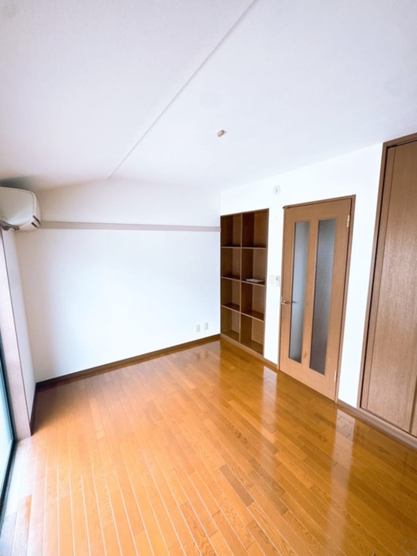 居室 ルミエールアサヒ