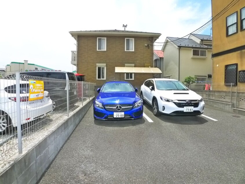 駐車場 ヴェルドミール三山