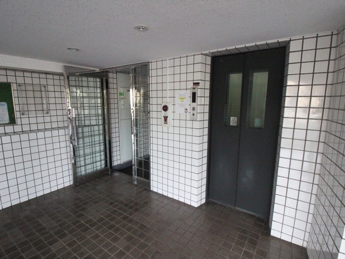 エントランス部分 ソレイユ相模原