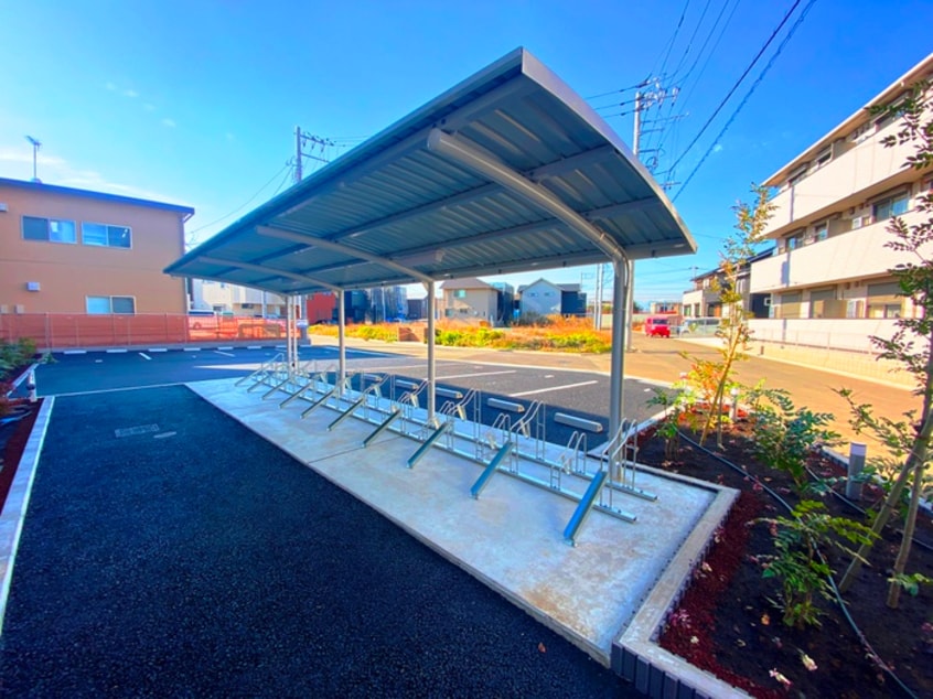 駐輪場 Royal Hills