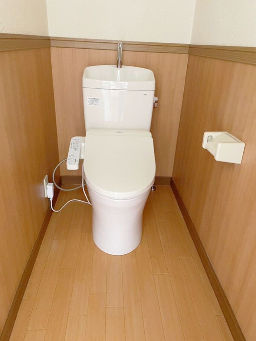 トイレ ドミ－ルツカサＡ