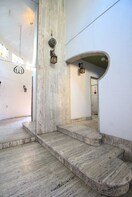 エントランス部分 ルボワ平喜