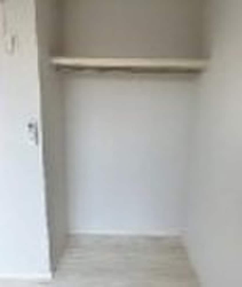 収納 キャメル秋津８