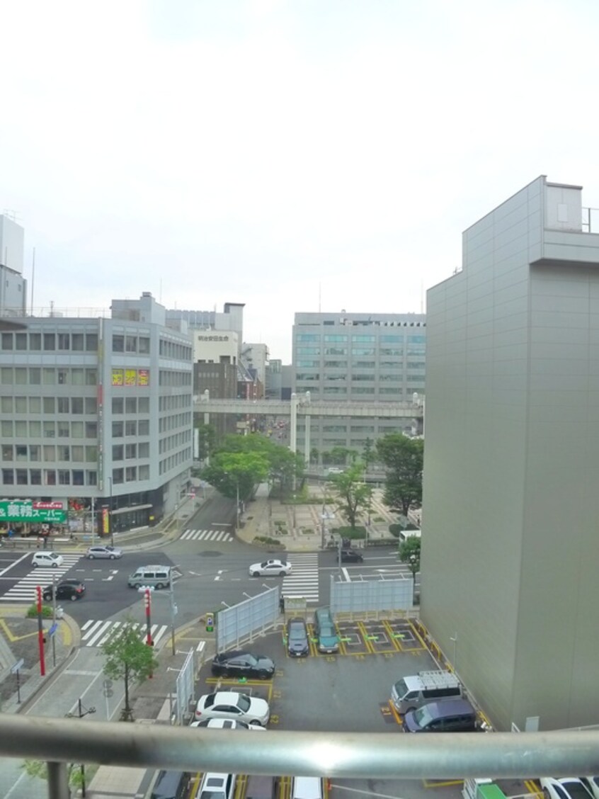 室内からの展望 ＭＦ９ビル