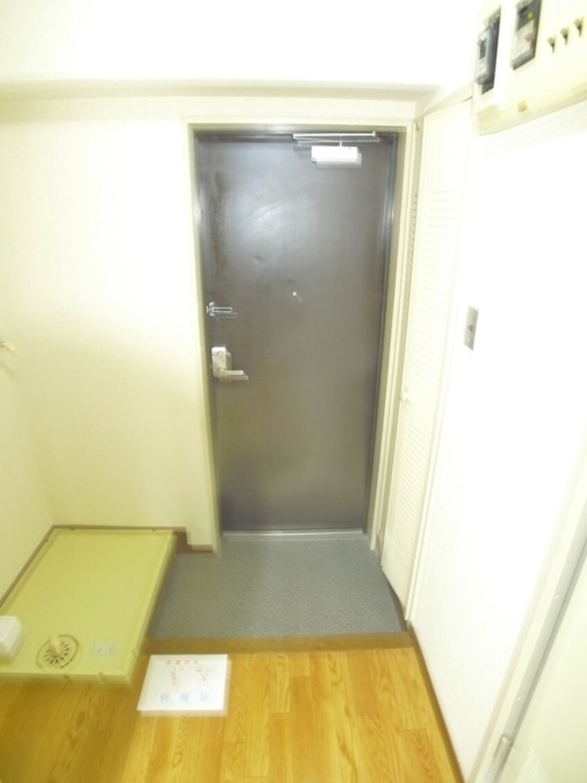 玄関 ＭＦ９ビル