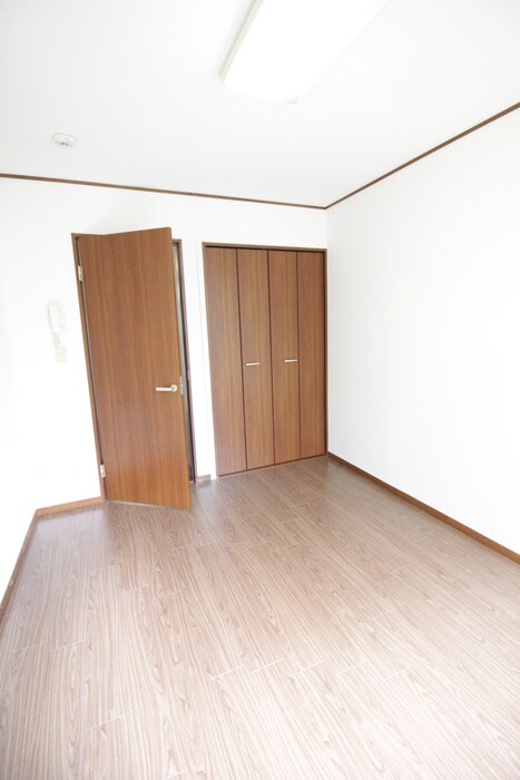 居室 サンラピス壱番館