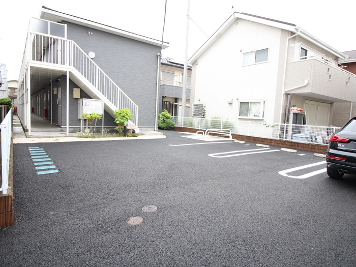 駐車場 イリーデ２