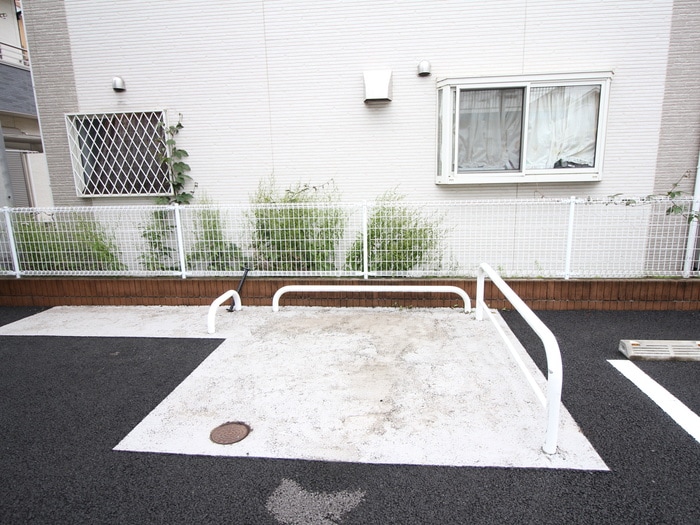 駐輪場 イリーデ２