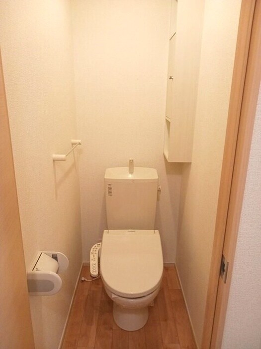 トイレ イリーデ２