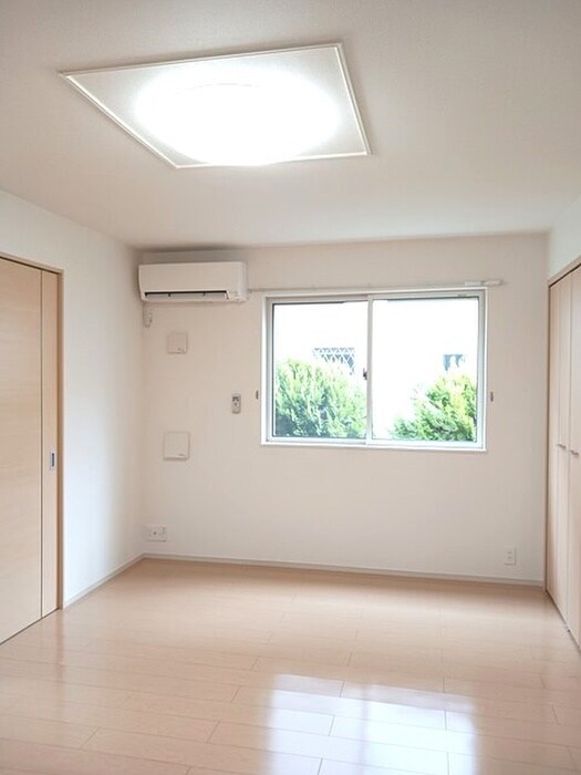 居室 イリーデ２