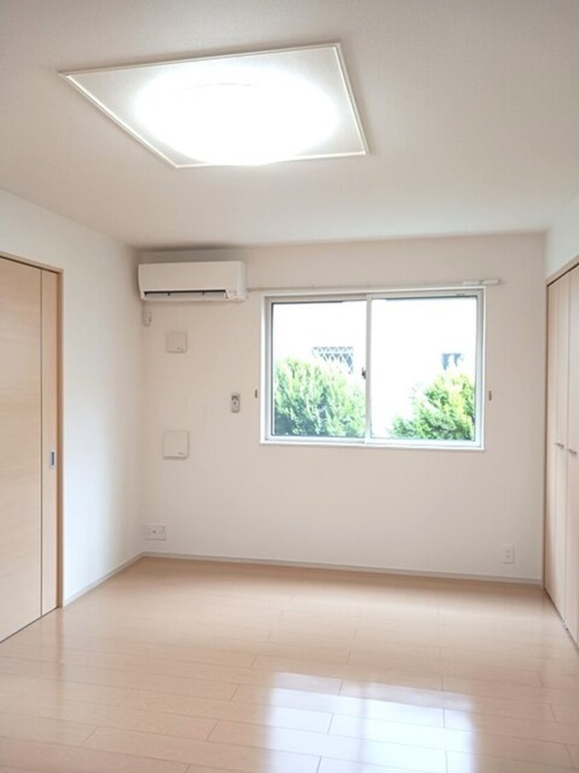 居室 イリーデ２