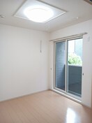 居室 イリーデ２