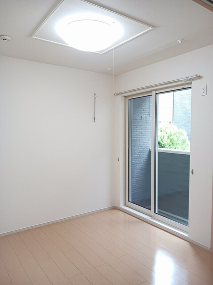 居室 イリーデ２