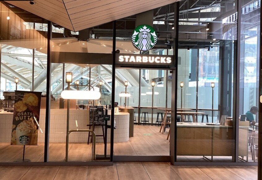 スターバックスコーヒー 高輪ゲートウェイ駅店(カフェ)まで450m アヴァンツァ－レ高輪（401）