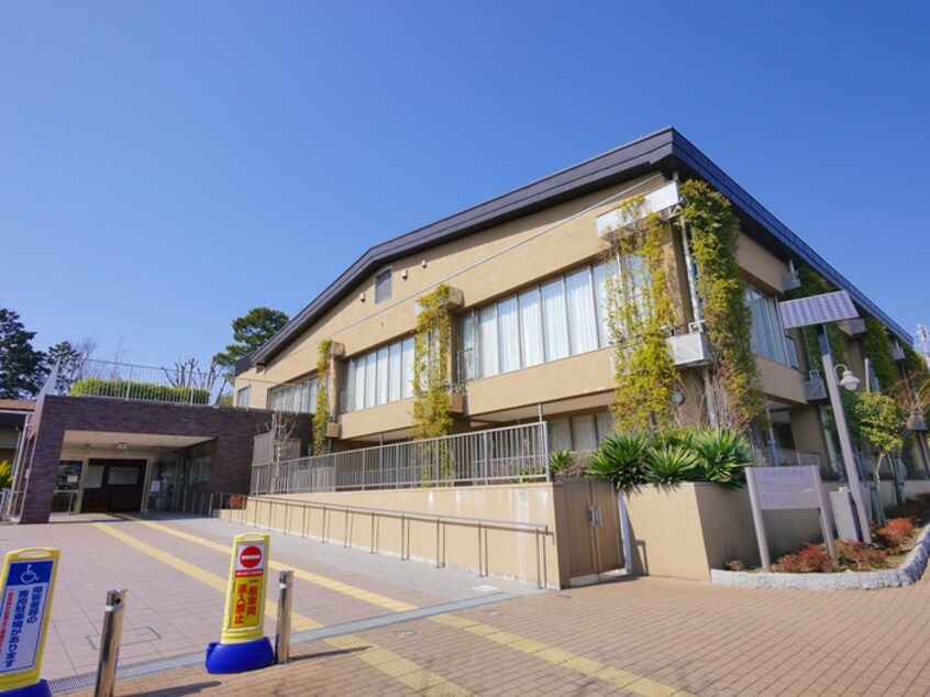 石神井図書館(図書館)まで441m ロイヤルシュベール