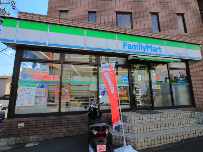 ファミリーマート 板橋大谷口北町店(コンビニ)まで247m リヴィエール常盤台