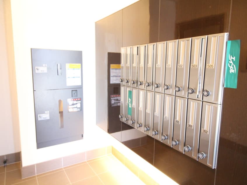 エントランス部分 ヴィガラス栄町