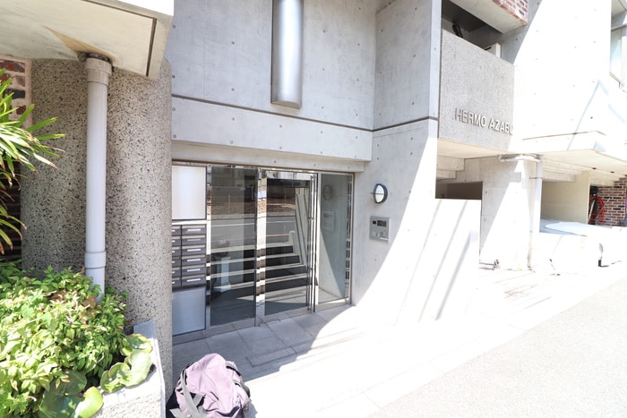 エントランス部分 エルモ麻布