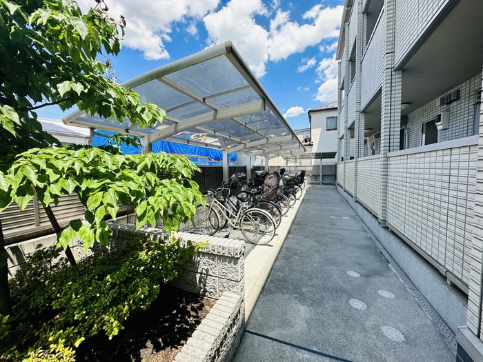 駐輪場 Ｄｅａｒｃｏｕｒｔ